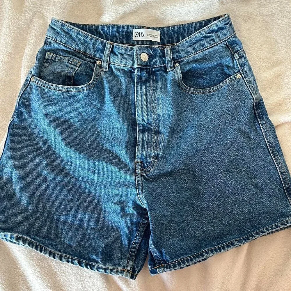 Zara Women's Blue and Navy Shorts - Picture 1 of 3